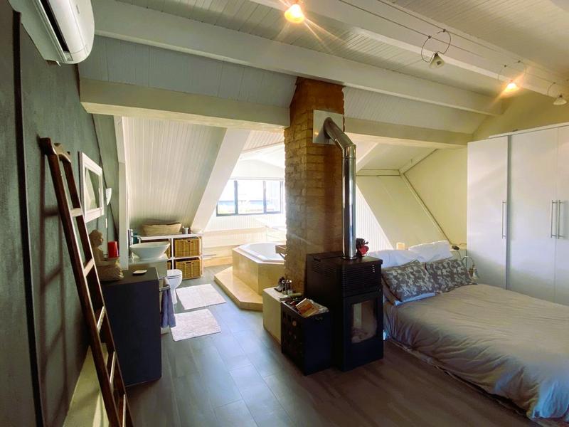 To Let 2 Bedroom Property for Rent in Vredehoek Western Cape